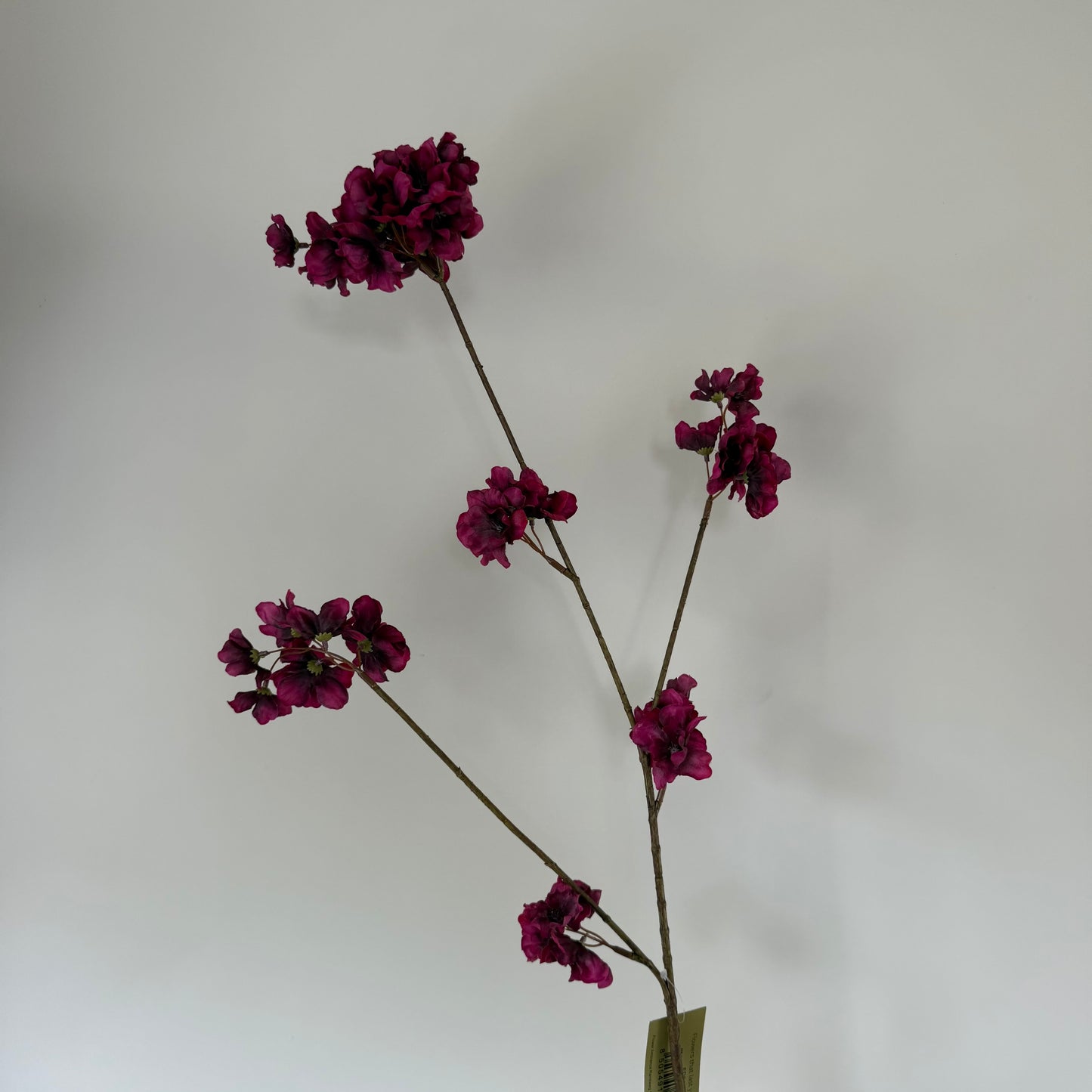 Zijden bloesemtak aubergine