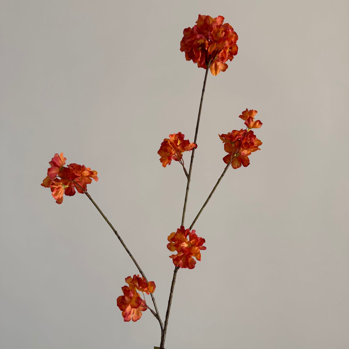 Zijden bloesemtak oranje